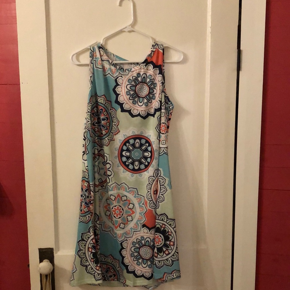 knee-length dress. size XL.